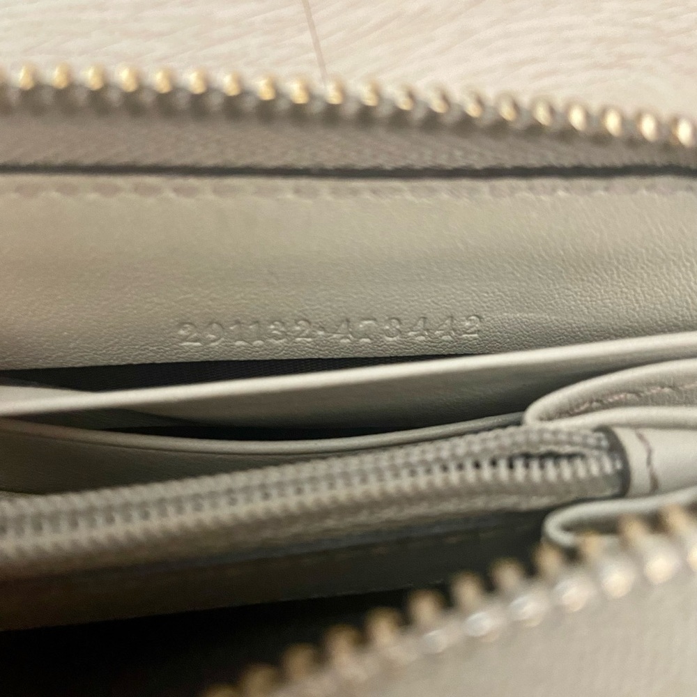 Gucci Beige/Gold GG Canvas and Leather Sukey Continental Wallet - Picture 8 of 11